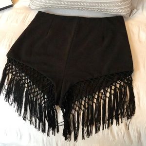 BLACK FRINGE MINI SHORTS, L